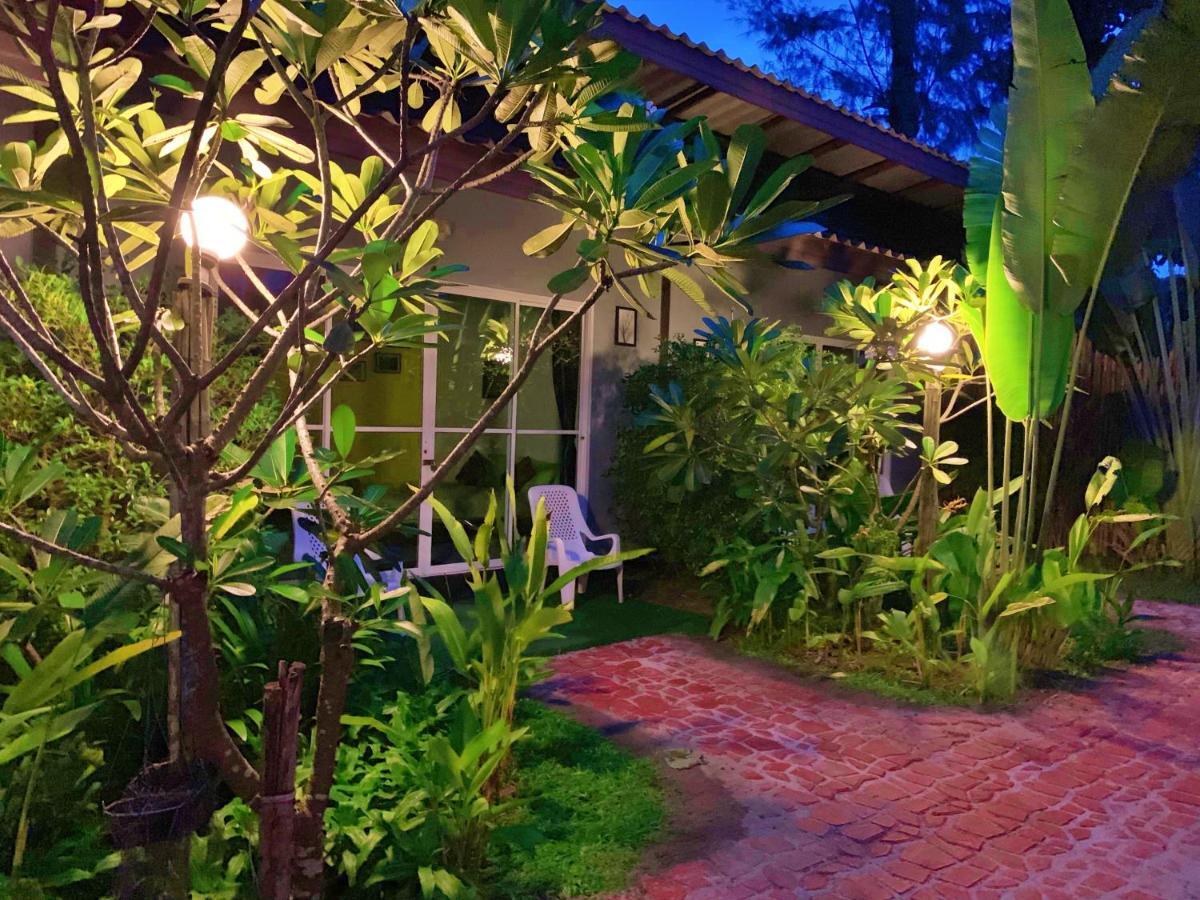 Oasis Lipe Resort Exterior photo